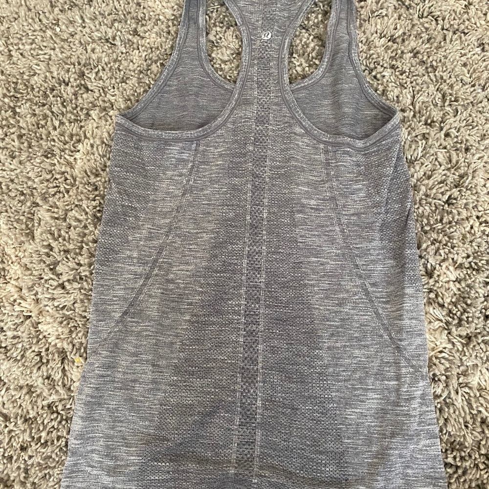 Lululemon swiftly tank